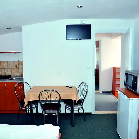 Casa de hóspedes Ve 3*